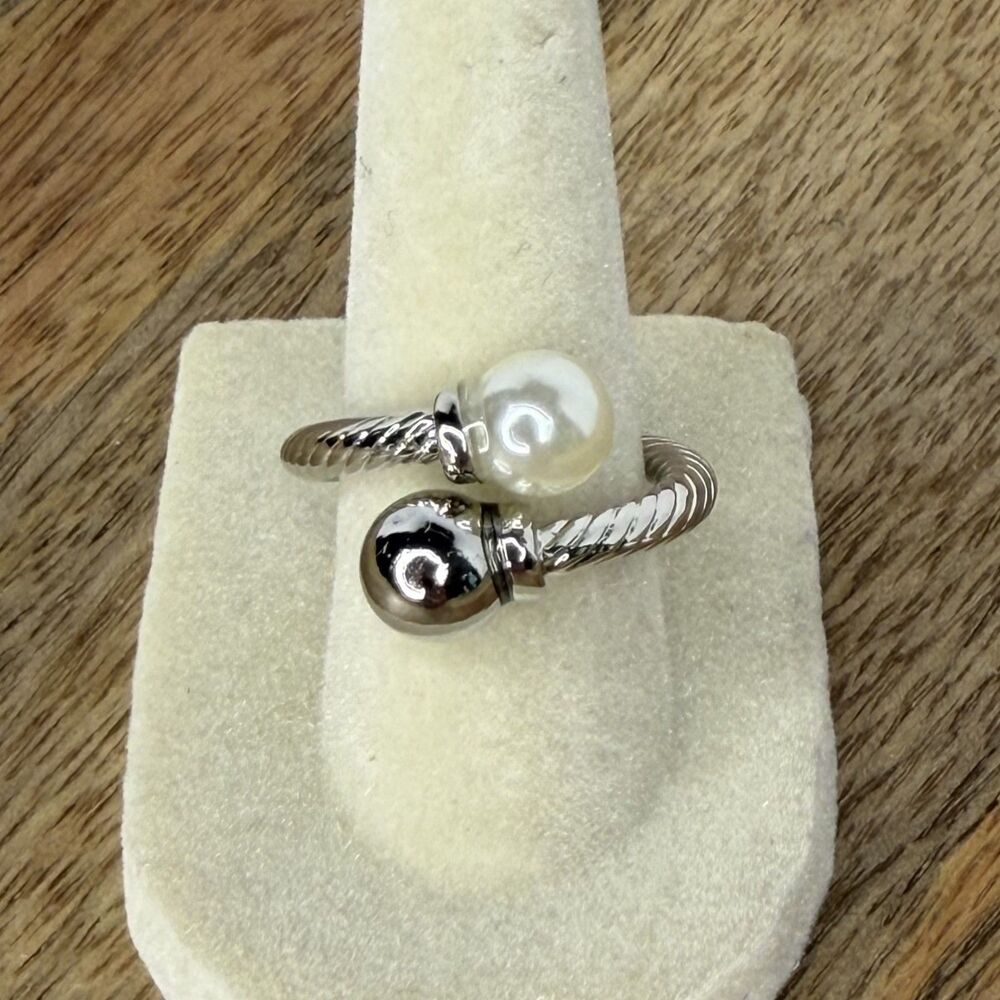 Silver-Tone Twisted Bypass Ring with Faux Pearl